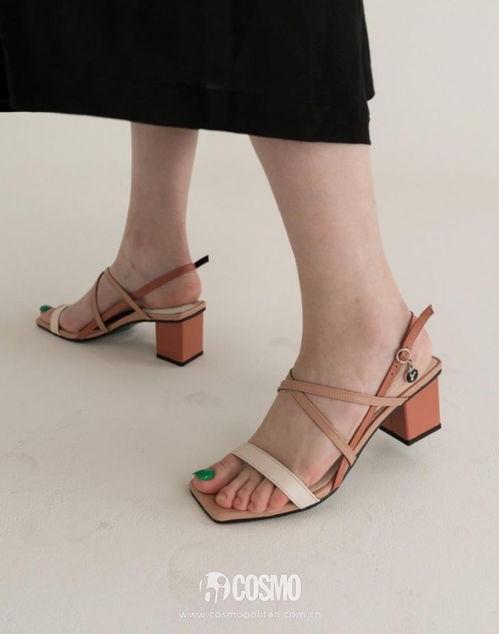 明星方头凉鞋,明星同款方头凉鞋，夏日清凉新潮流